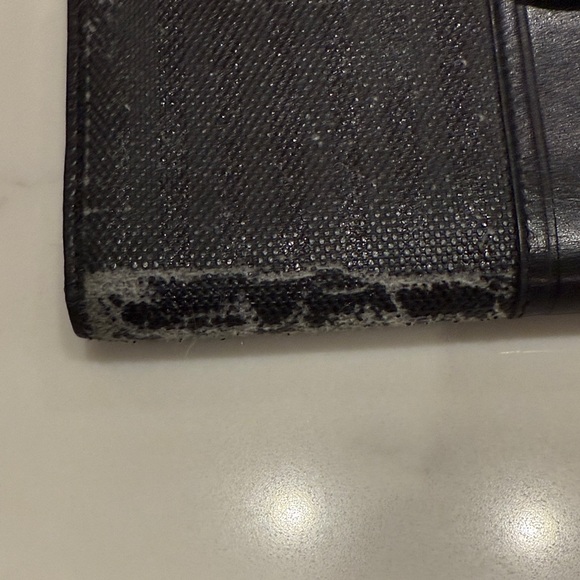 Fendi Black Textured Leather Wallet - Picture 3 of 10